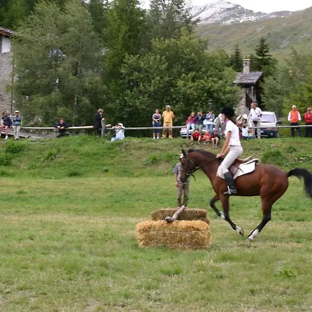 Hotel Notre Maison Saint-Pierre
